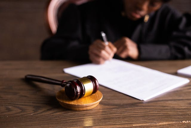 A judge's gavel on a desk representing Ohio eviction proceedings.
